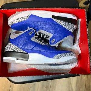 Mens Air Jordan’s 3 Retro. Like new condition